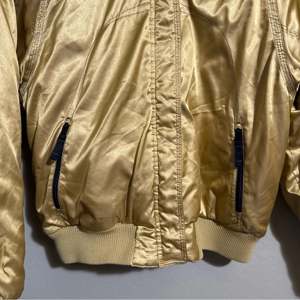Nike Gold Puffy Coat With Hood Size XL - Faux Fur On Hood, But Can Be Removed